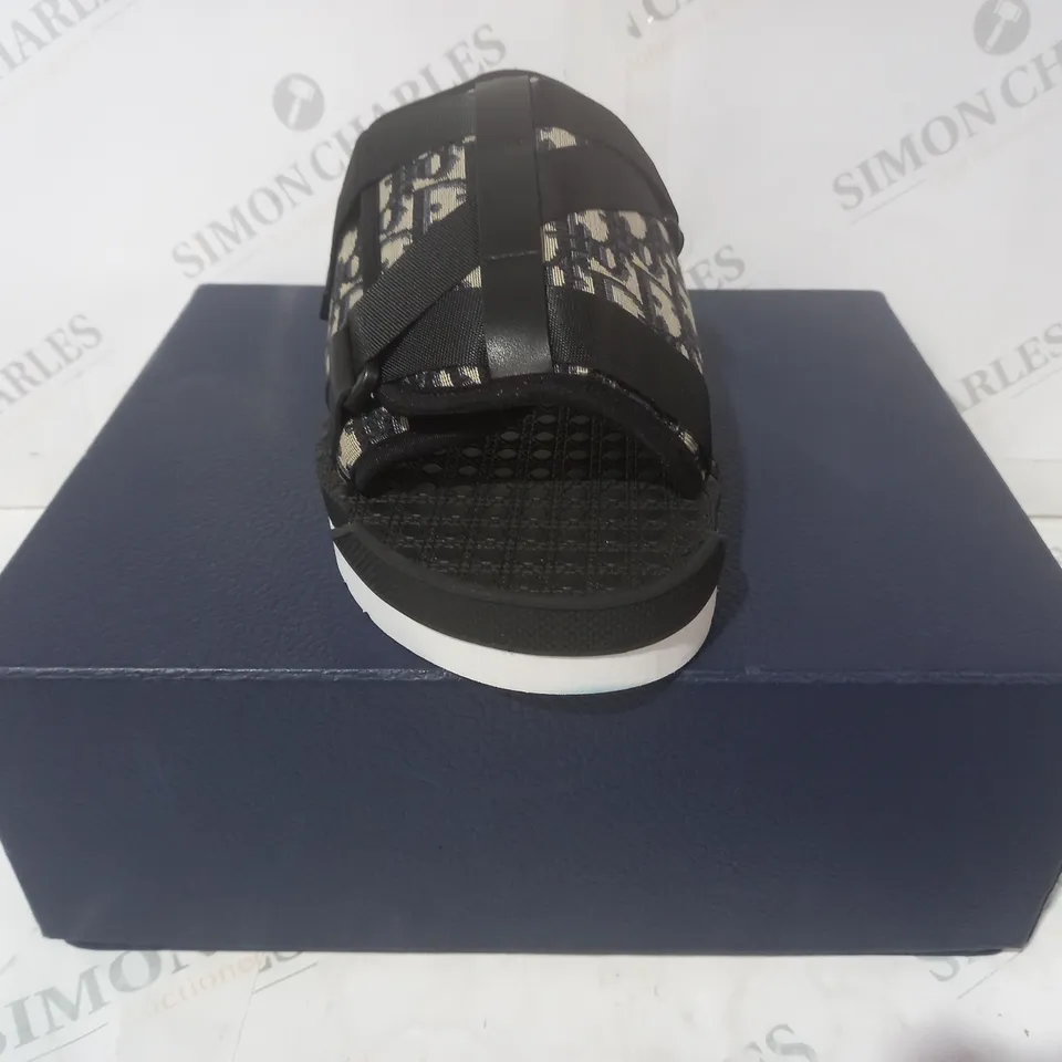 BOXED PAIR OF DIOR SLIDERS IN BLACK EU SIZE 44