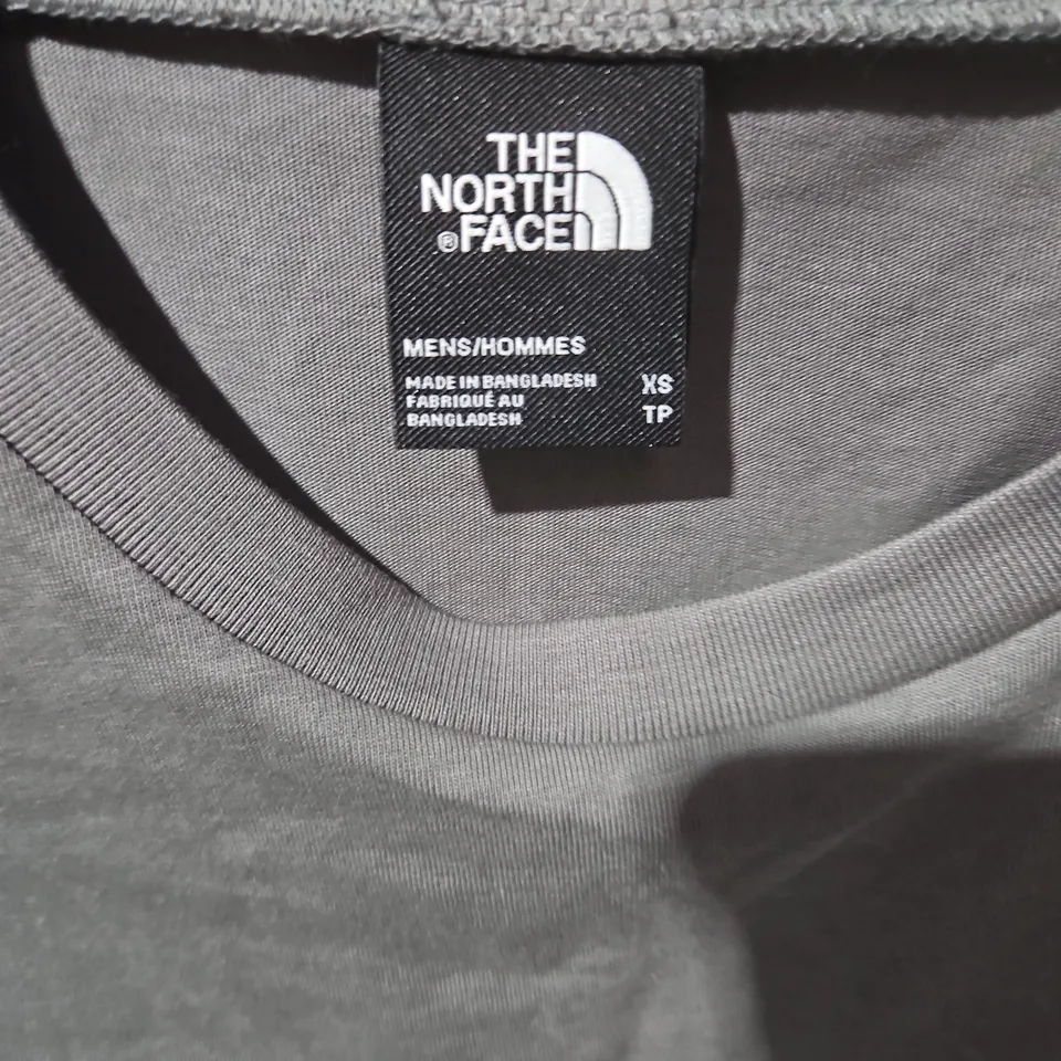 THE NORTH FACE MEN'S T-SHIRT - GREY, UK XS (XS)