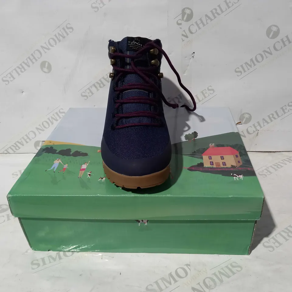 BOXED PAIR OF JOULES CHEDWORTH SHOES IN NAVY UK SIZE 6