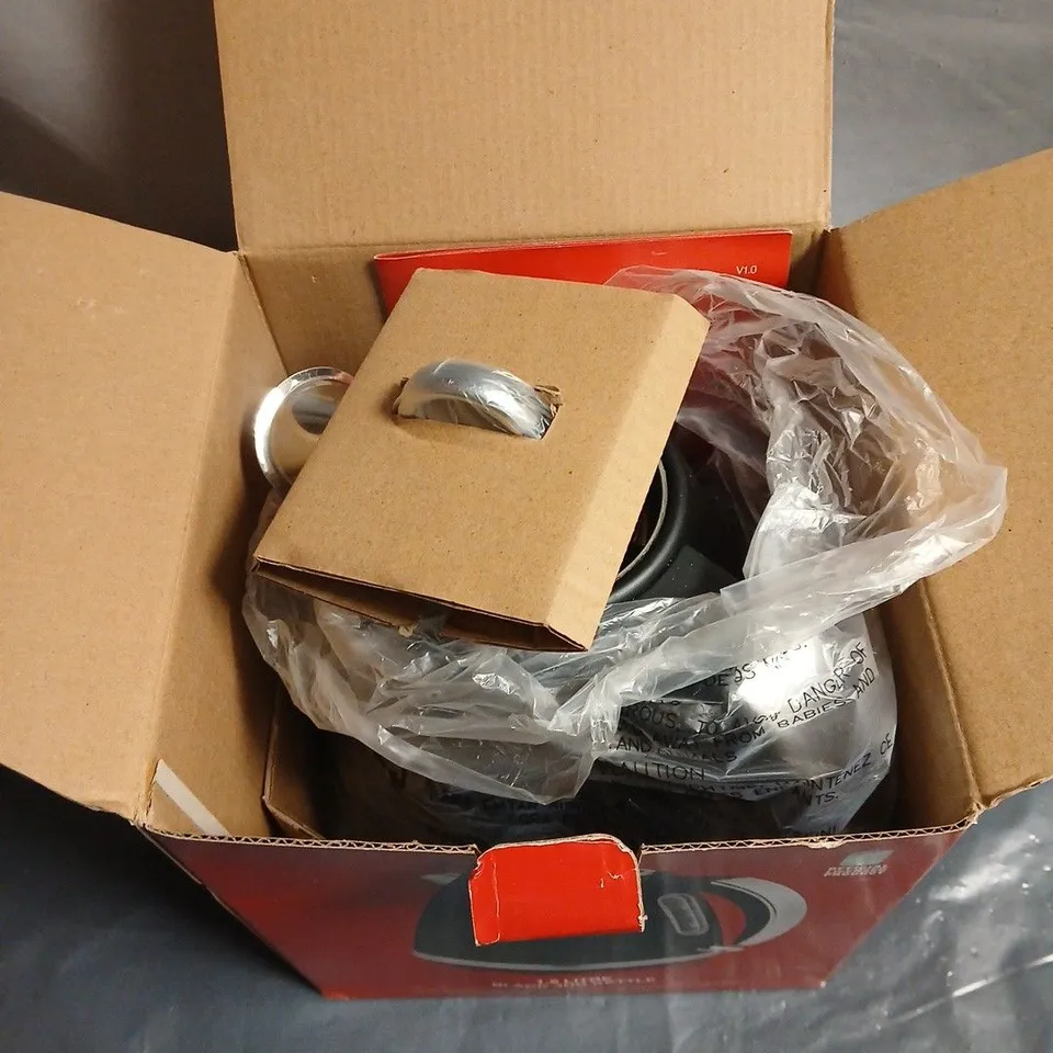 LIVERPOOL FC OFFICIAL LICENSED PRODUCT, 1.5L BLACK KETTLE, BOXED