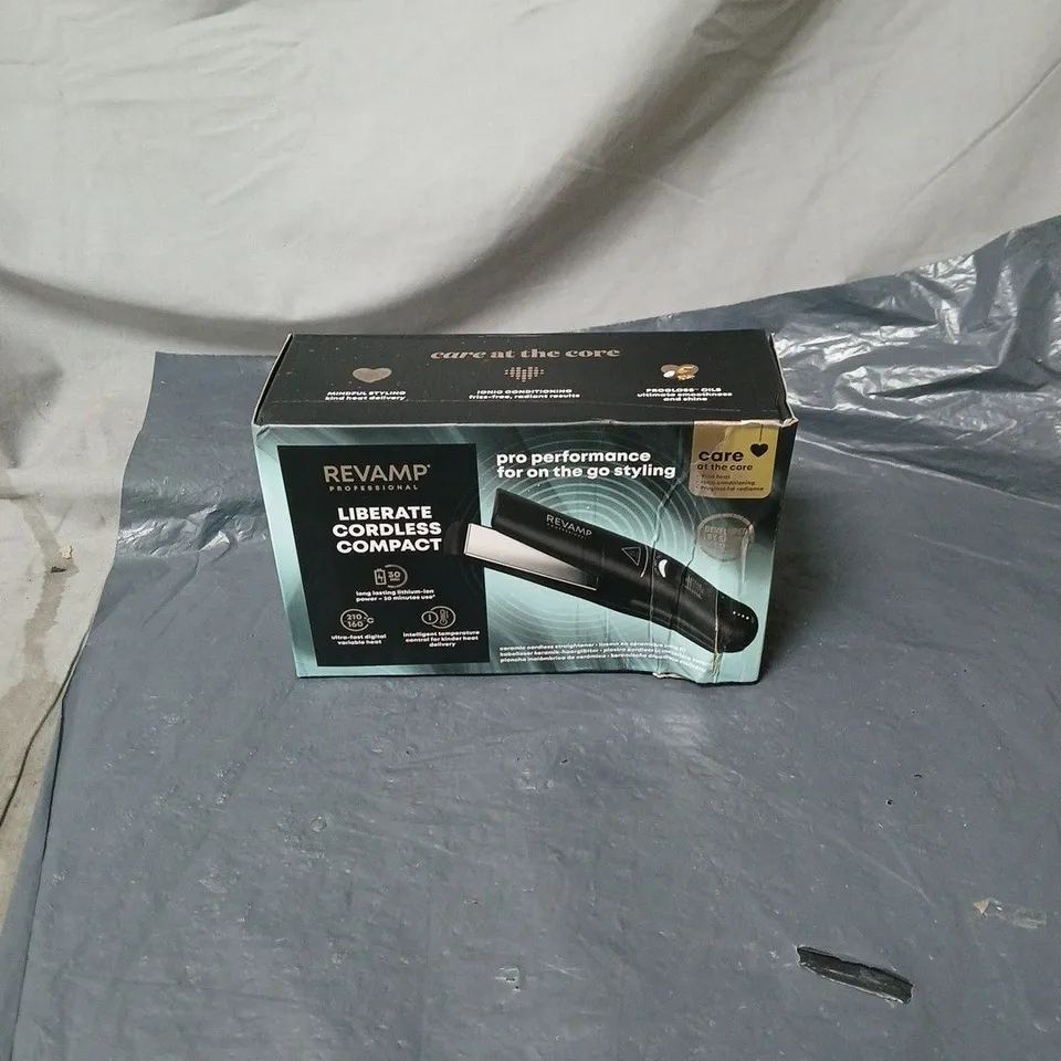 REVAMP LIBERATE CORDLESS COMPACT CERAMIC STRAIGHTENER BOXED