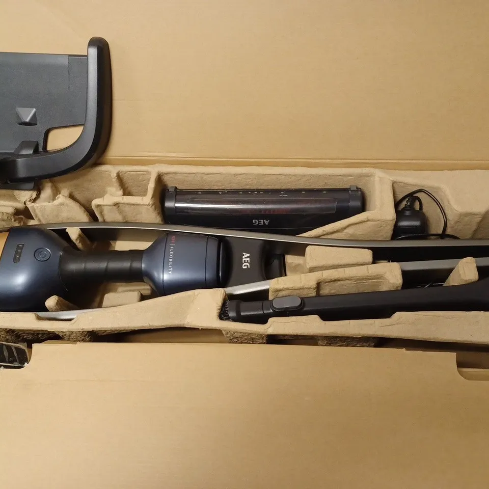 AEG BATTERY OPERATED VACUUM CLEANER