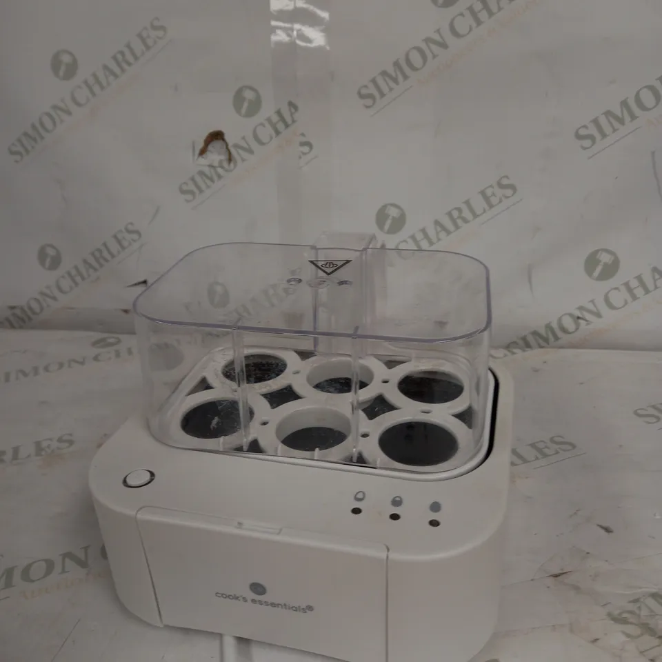COOK'S ESSENTIALS THE SMART TALKING EGG COOKER