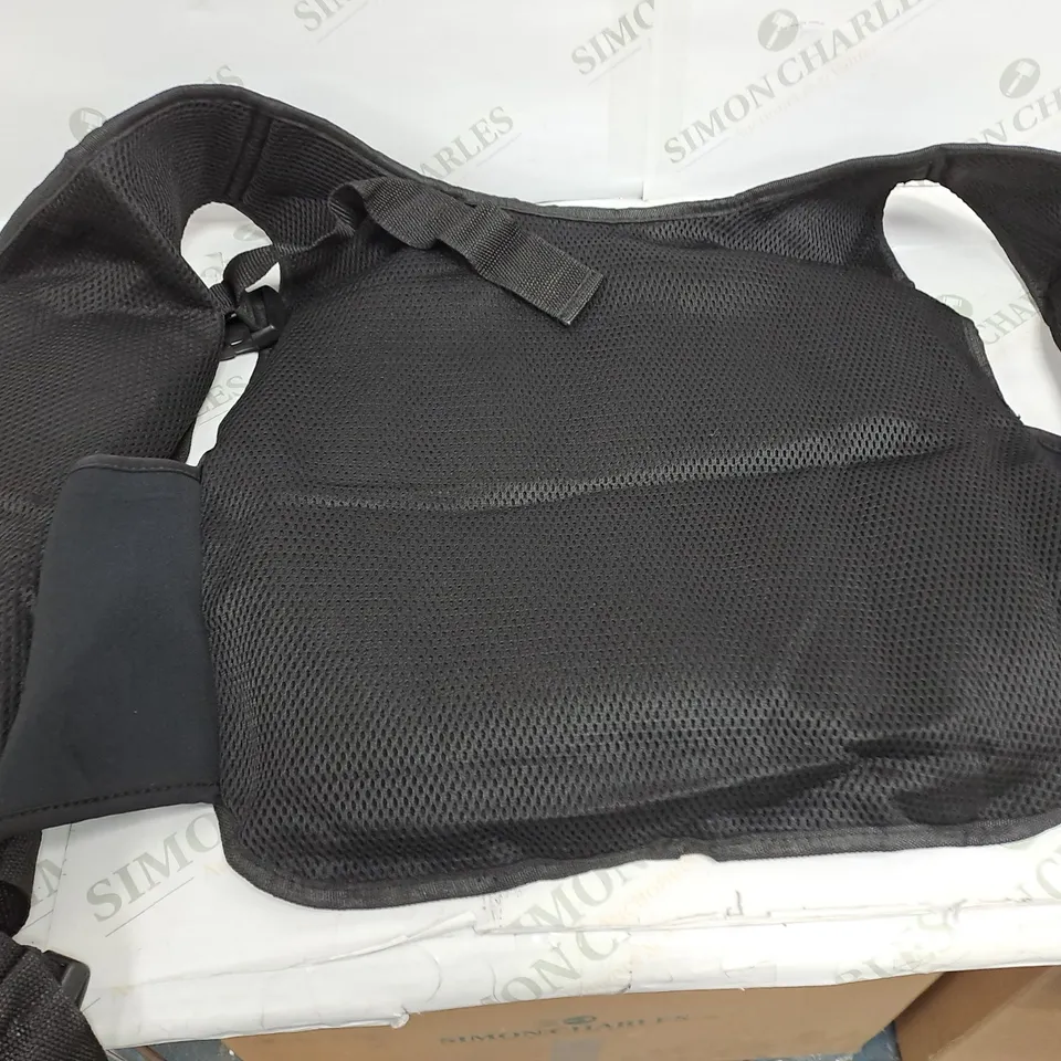PROIRON WEIGHTED VEST IN BLACK - WEIGHT & SIZE UNSPECIFIED 