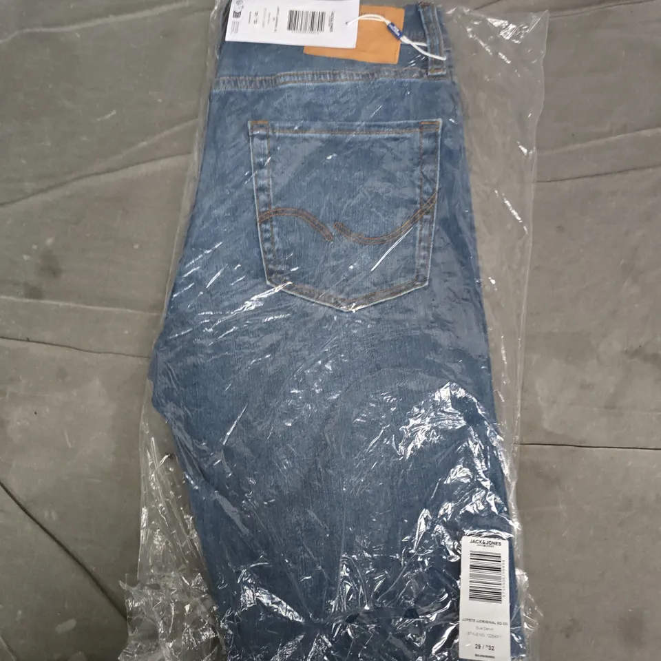 BAGGED JACK & JONES PETE ORIGINAL BLUE DENIM JEANS - 29/32"
