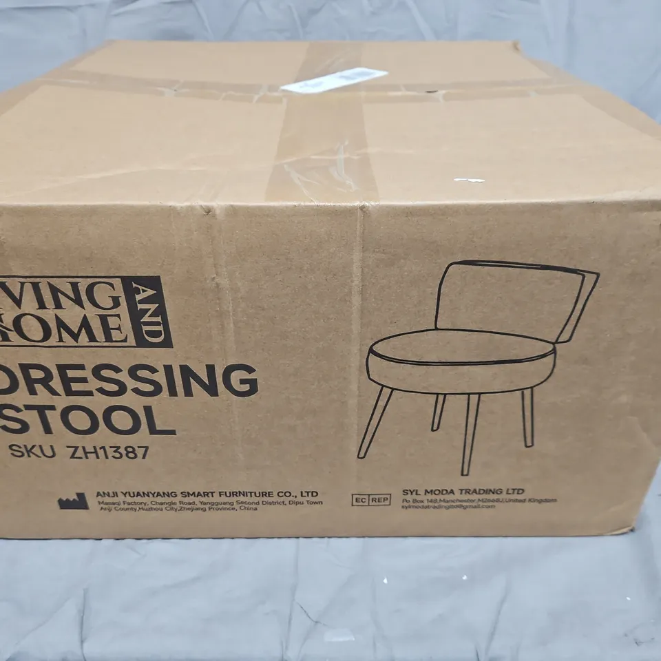 DRESSING STOOL – LIVING HOME (BOXED)