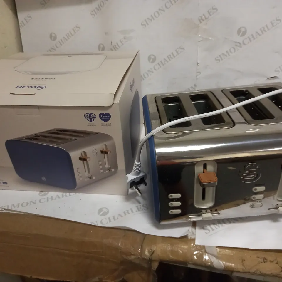 SWAN NORDIC 4 SLICE TOASTER BLUE