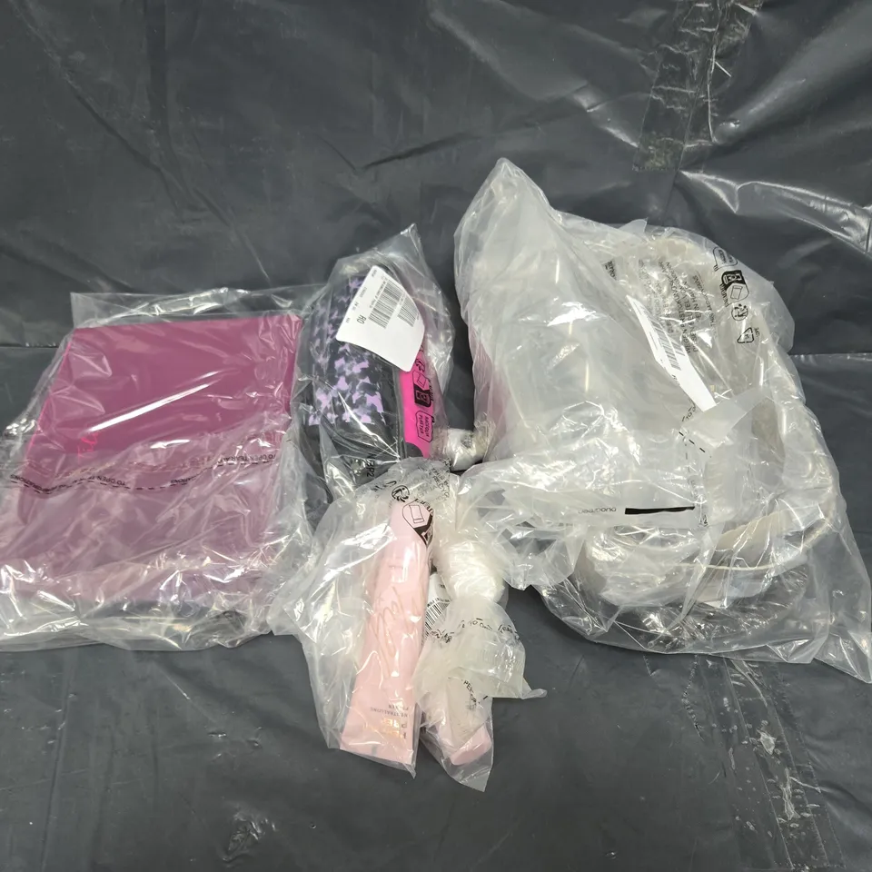 BOX OF APPROXIMATELY 20 ASSORTED HOMEWARE ITEMS TO INCLUDE GLASSES, MAKE UP BAGS AND SKIN SOFTENER
