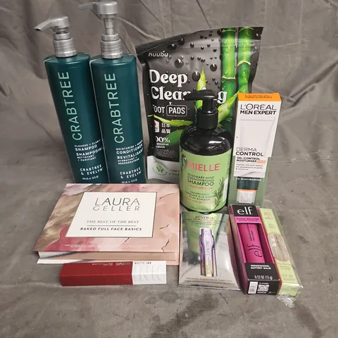 APPROXIMATELY 20 ASSORTED HEALTH & BEAUTY PRODUCTS TO INCLUDE - CRABTREE SHAMPOO & CONDITIONER - PIXI BROW TAMER - ELF LIP BALM - ETC