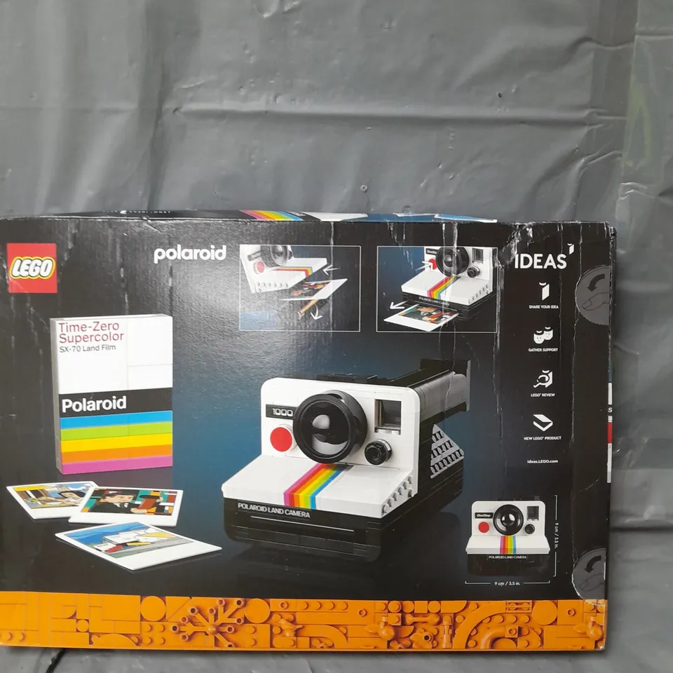 BOXED LEGO POLAROID ONE STEP SX-70 CAMERA - 21345 RRP £69.99