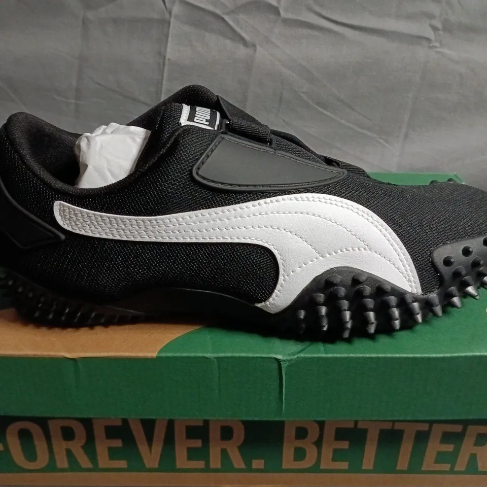BOXED PAIR OF PUMA BLACK VELCRO STRAP TRAINERS - UK SIZE 8