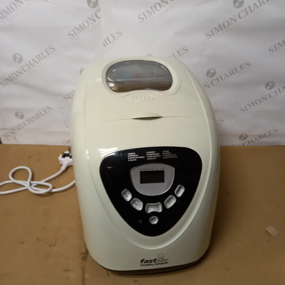 MORPHY RICHARDS FASTBAKE BREADMAKER