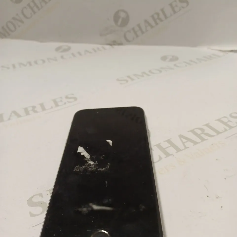 APPLE IPHONE MODEL A1688