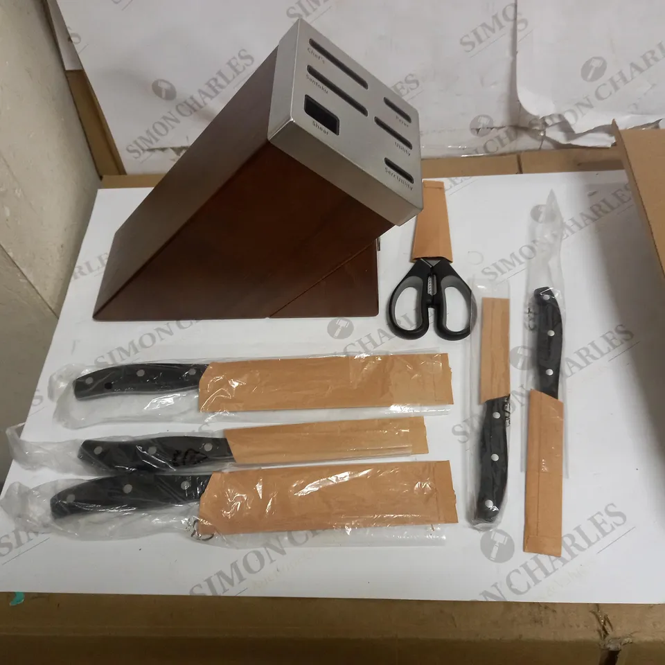 HENCKELS INTERNATIONAL SELF SHARPENING DEFINITION KNIFE BLOCK 7PC