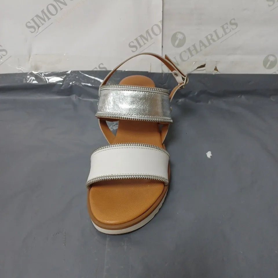 MODA IN PELLE PRUDIE WHITE AND SILVER SANDALS SIZE EU 40