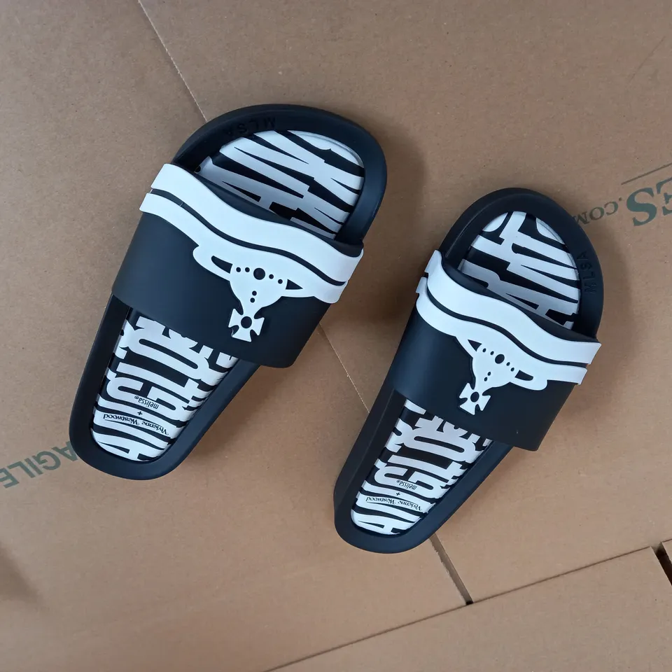 VIVIENE WESTWOOD + MELISSA SLIDERS USA SIZE 8 
