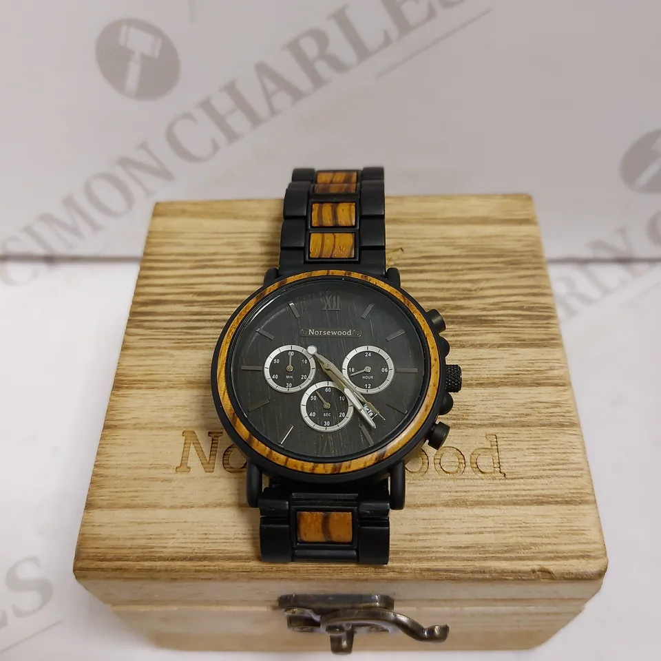 BOXED NORSEWOOD PERSONALISED BLACK WITH WOOD EFFECT WATCH