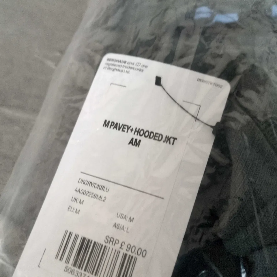 BAGGED BERGHAUS HOODED JACKET – NAVY/GREY, UK M (WITH TAGS)