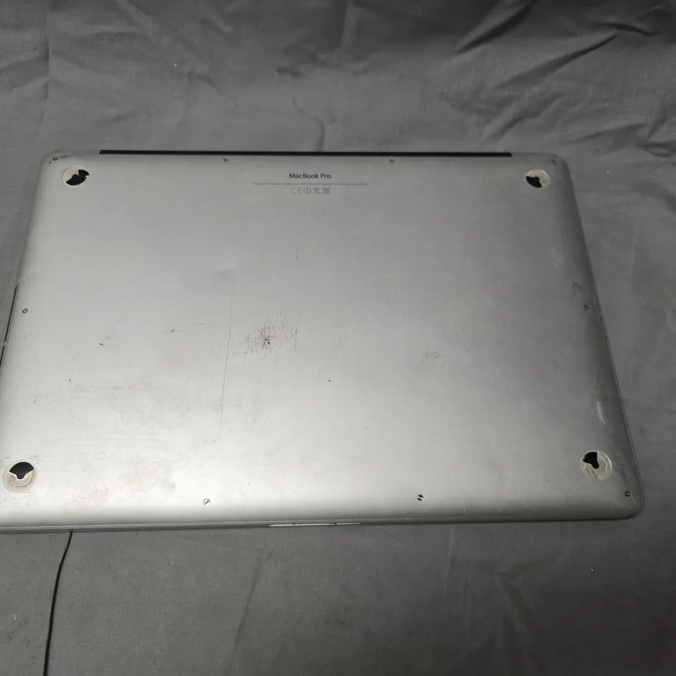 APPLE MACBOOK PRO 15-INCH A1398 ALUMINUM LAPTOP – SILVER