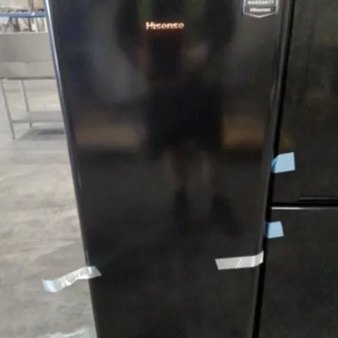 HISENSE RR220D4BBE FREESTANDING RETRO FRIDGE - UNPROCESSED RAW RETURN