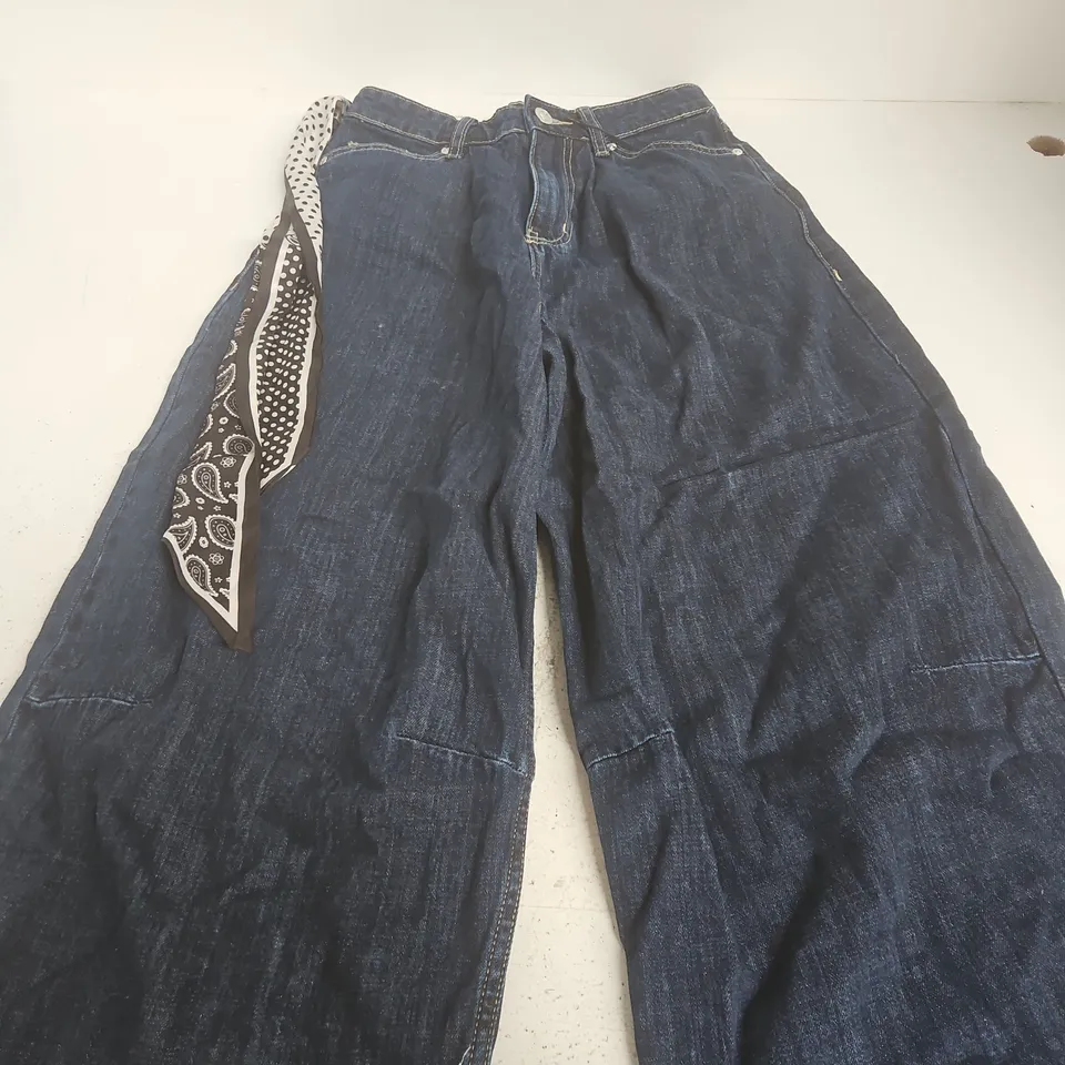 BERSHKA WOMEN'S DENIM JEANS – UK 4 (EU 32 / US 00) MADE IN CAMBODIA