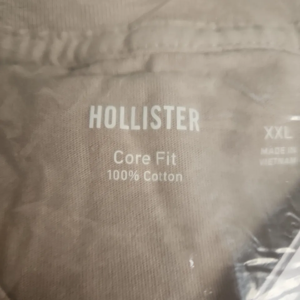 Hollister Core Fit T-Shirt – 100% Cotton – XXL – Beige 