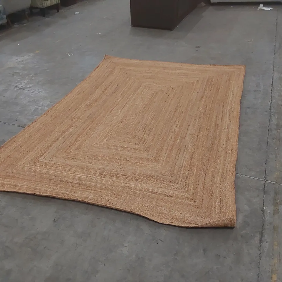 QUALITY DESIGNER AREA RUG - APPROXIMATELY 295 x 200cm