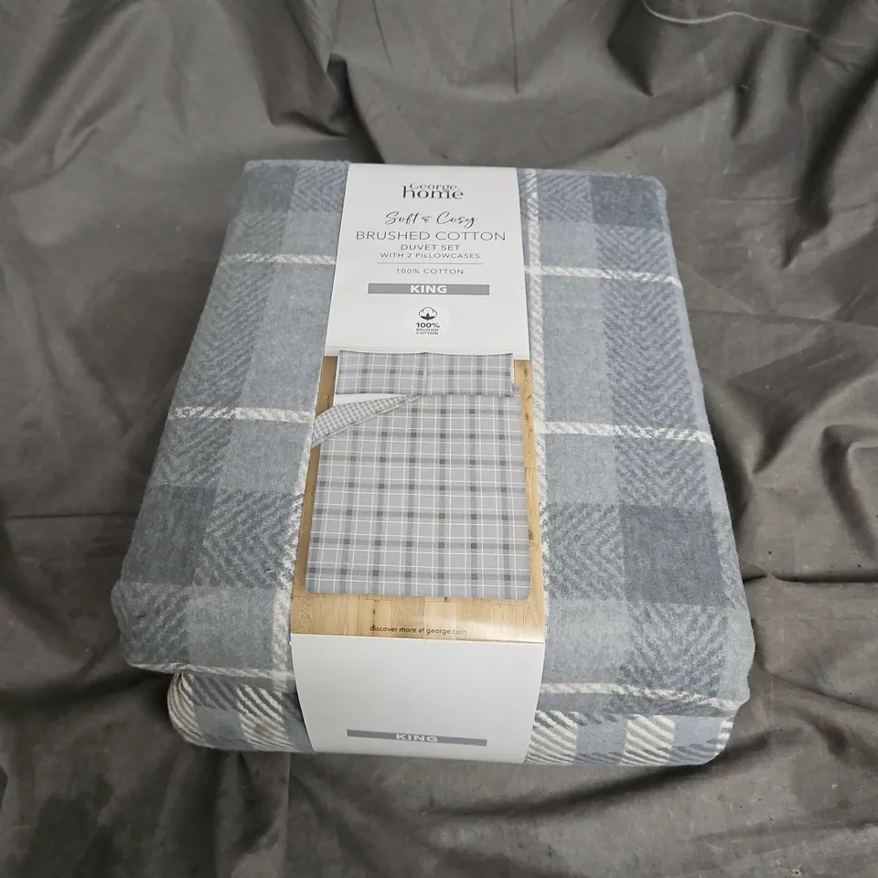 SOFT & COSY BRUSHED COTTON DUVET SET IN GREY PLAID SIZE KING