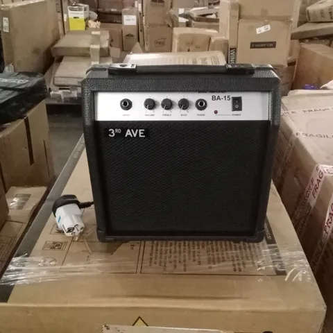 BOXED 3RD AVENUE BA-15 15W COMBO BASS GUITAR PRACTICE AMPLIFIER - BLACK