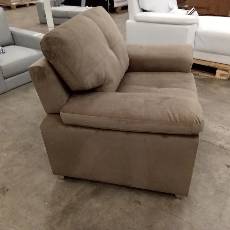 KANSAS ARMCHAIR, BEIGE CLASSIC VELVET