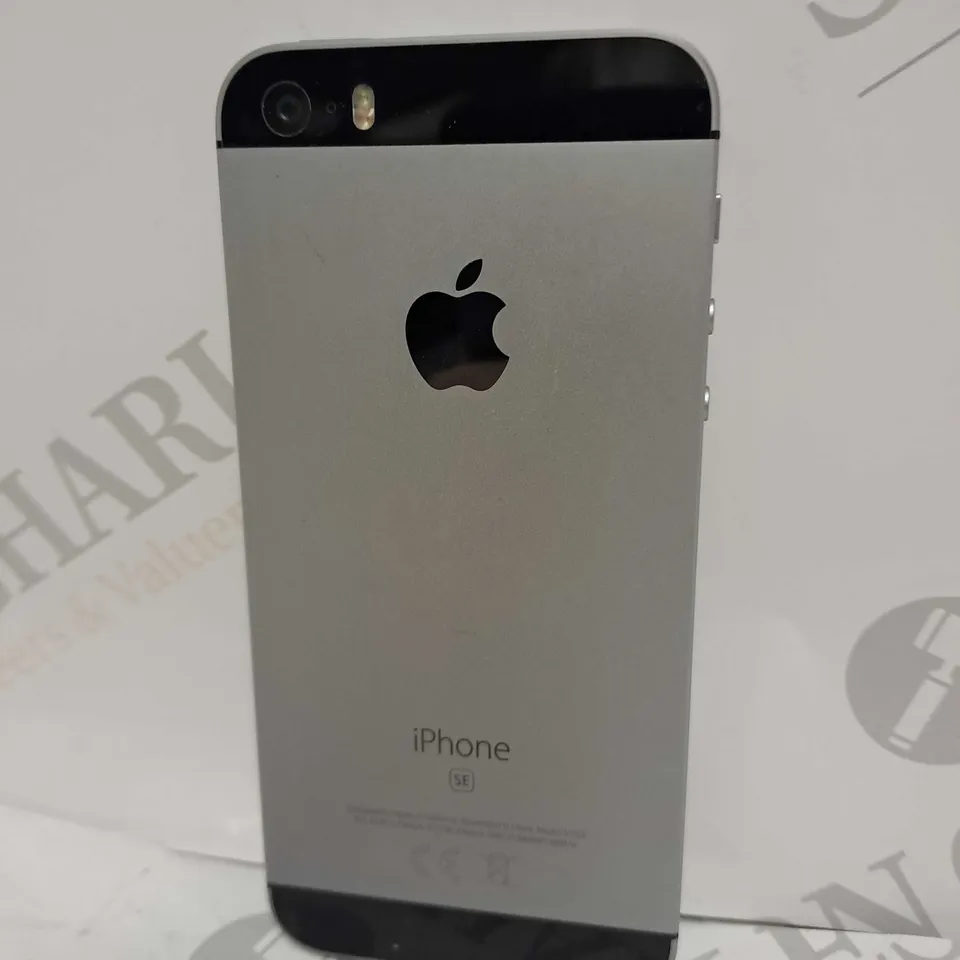 APPLE IPHONE SE SMARTPHONE 