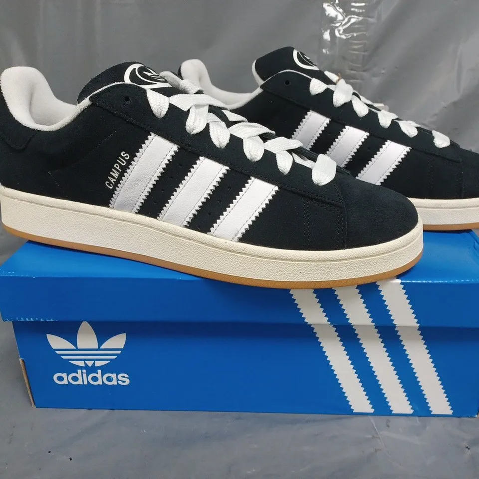 BOXED PAIR OF ADIDAS CAMPUS 00S SHOES IN BLACK/WHITE SIZE UK 12
