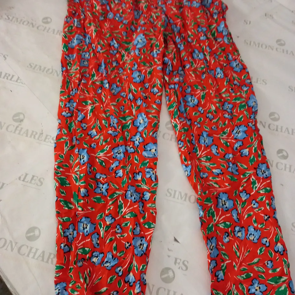 HUSH CROPPED EASY TROUSERS IN SPRING DITSY RED/MULTICOLOUR - SIZE 10