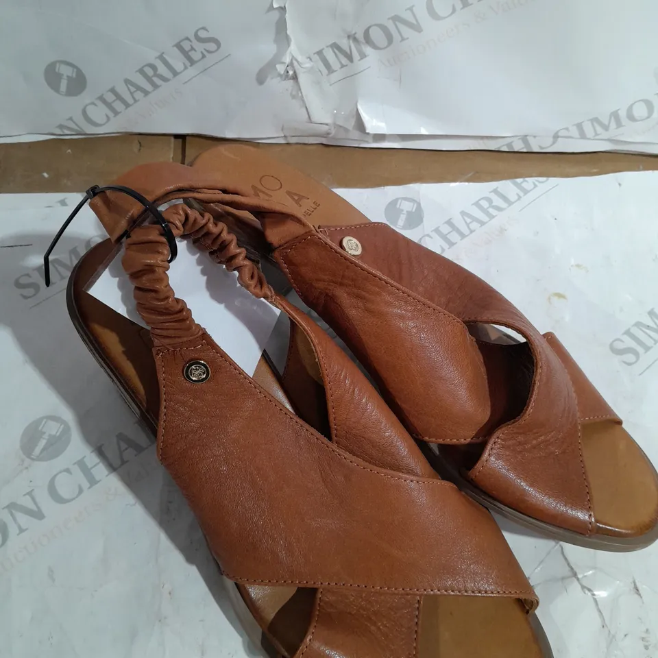 MODA SANDAL SIZE SIZE 9 