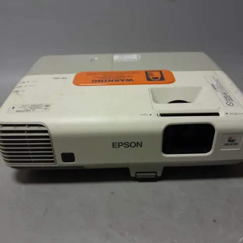 EPSON 3LCD PROJECTOR - EB-93E