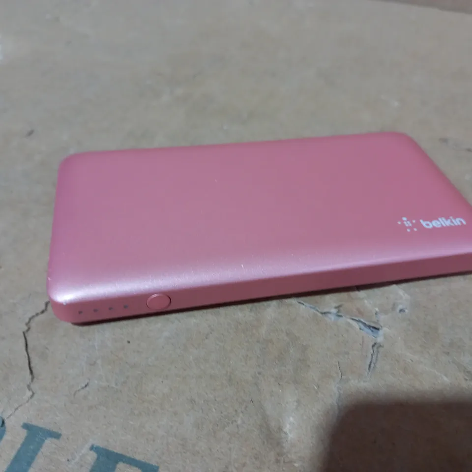 BELKIN RECHARABLE LI-ION BATTERY PACK PEALISED PINK