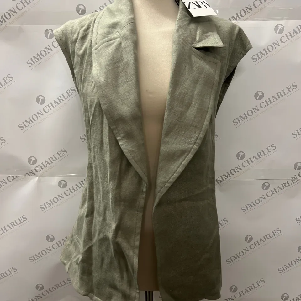 ZARA SLEEVELESS JACKET IN SAGE GREEN SIZE S 