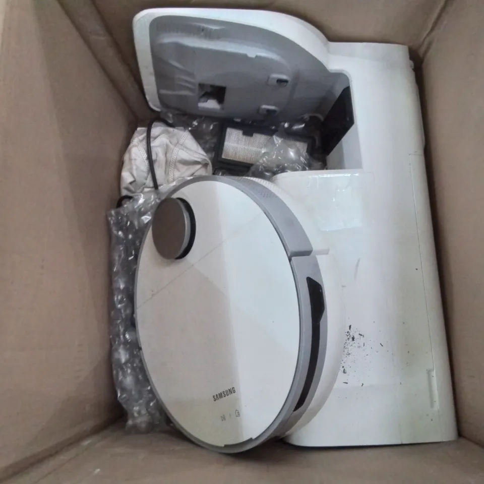 SAMSUNG ROBOT VACUUM CLEANER & DOCK WHITE