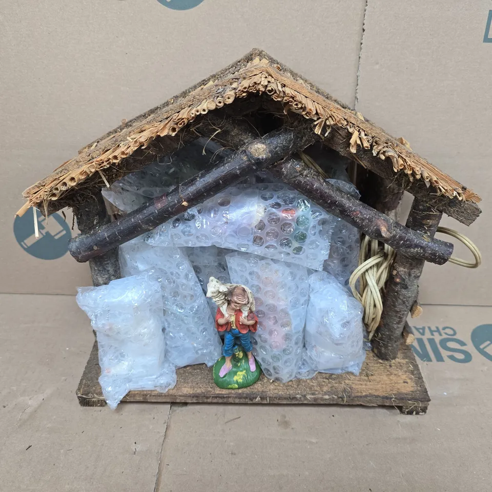 UNBRANDED NATIVITY DECOR PIECE