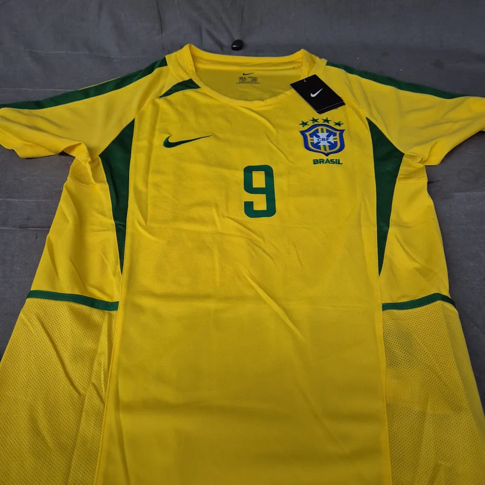 BRAZIL HOME FOOTBALL SHIRT - RONALDO PRINT - SIZE M 