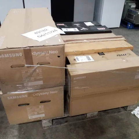 PALLET CONTAINING 9 ASSORTED COMPUTER MONITORS