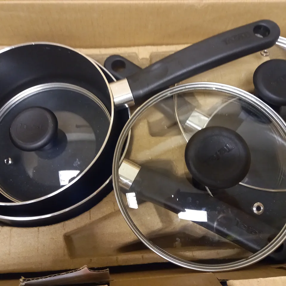 TEFAL ESSENTIAL COOKWARE SET