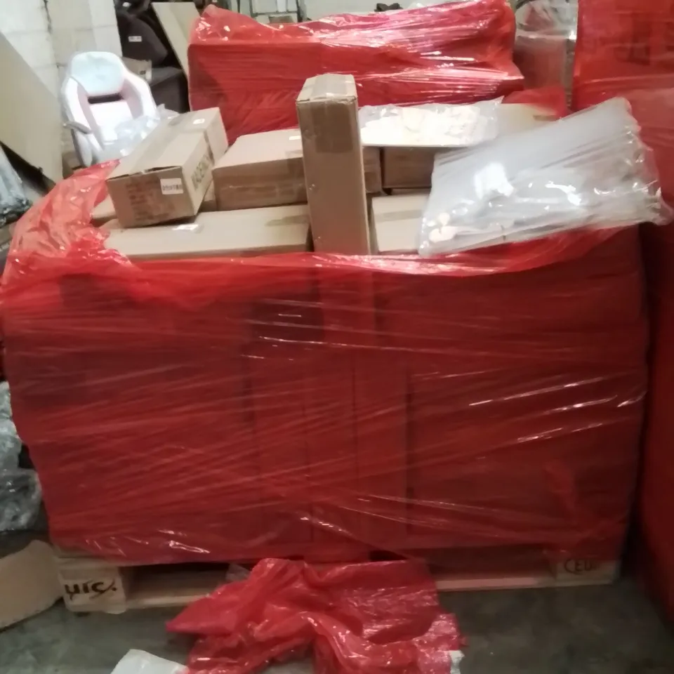 PALLET CONTAINING A LARGE QUANTITY OF KIDS BEDROOM PEGBOARDS