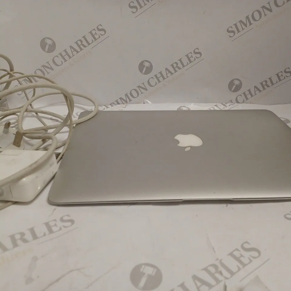 APPLE MACBOOK AIR - 2017