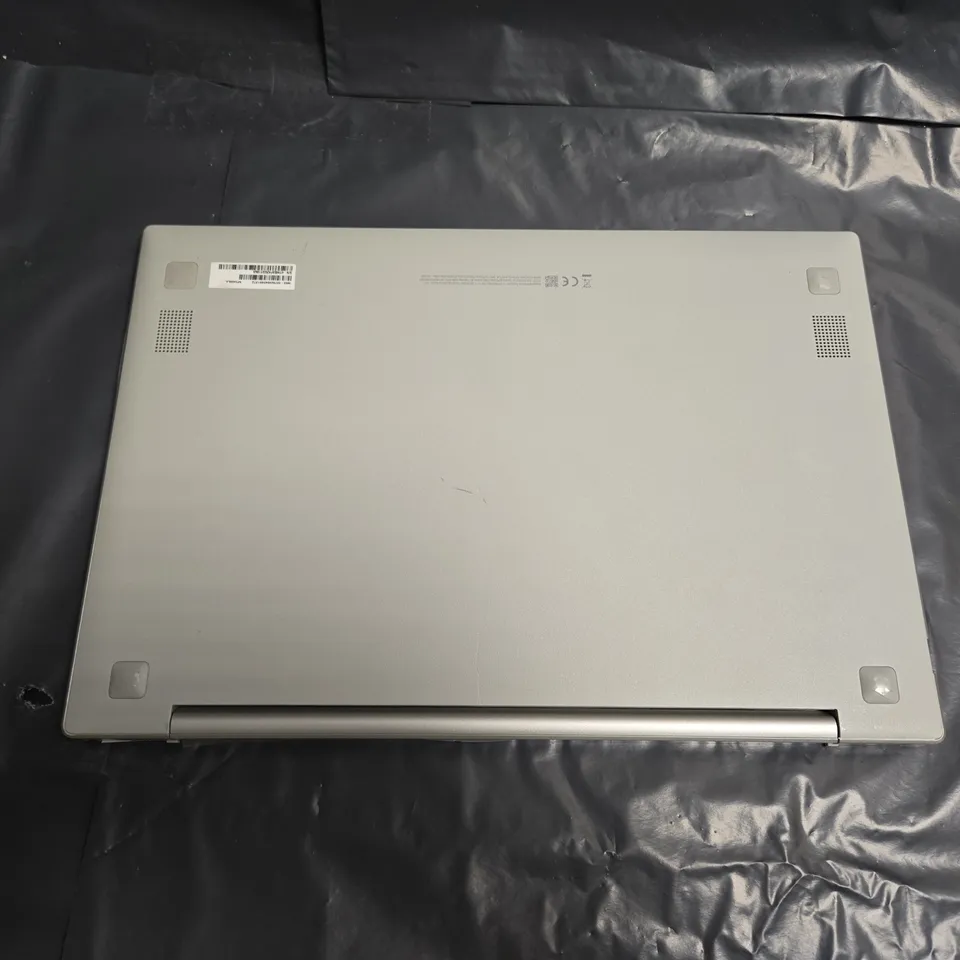SAMSUNG NP345XlA LAPTOP