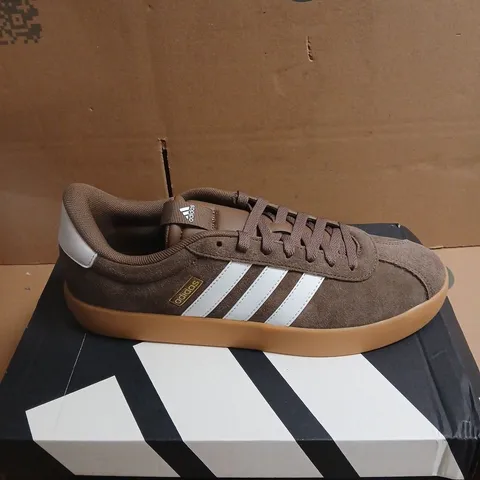 ADIDAS BROWN SUEDE SNEAKERS WITH WHITE 3-STRIPE BRANDING – GUM SOLE SIZE 10 BOXED