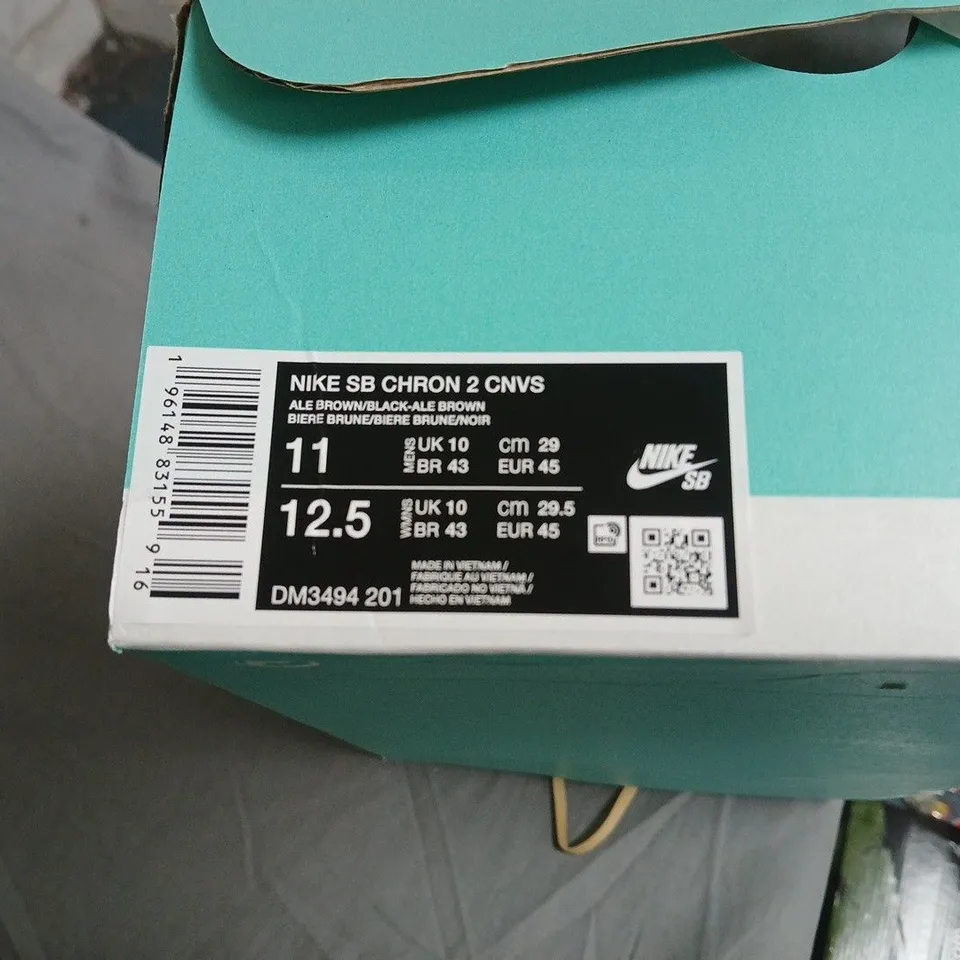 NIKE SB CHRON 2 CNVS SNEAKERS – ALE BROWN/BLACK, UK 10