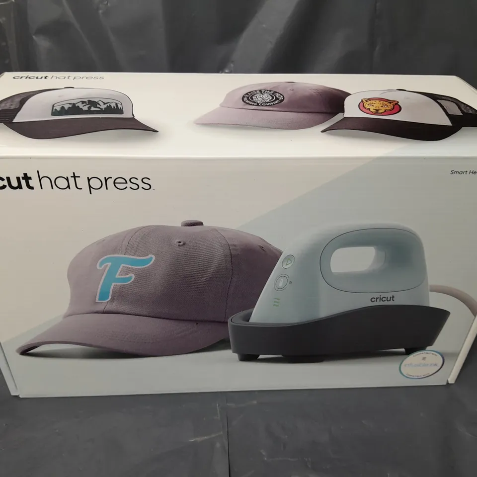 BOXED AND SEALED CRICUT HAT PRESS