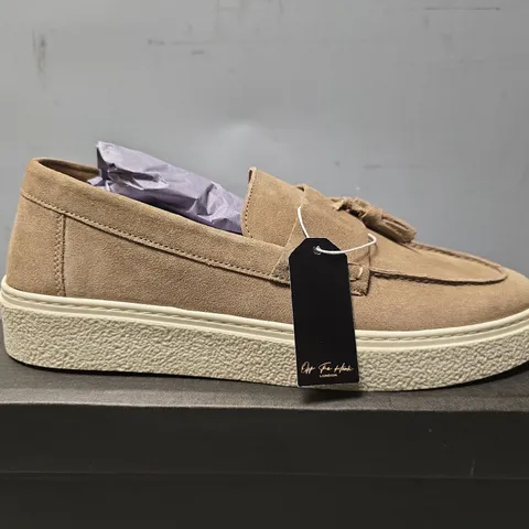 BOXED OFF THE HOOK RORY SUEDE CAMEL - UK 10