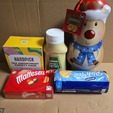 APPROXIMATELY 5 ASSORTED FOOD ITEMS TO INCLUDE -  SHORTBREAD, SALAD CREAM AND TEA BAGS 